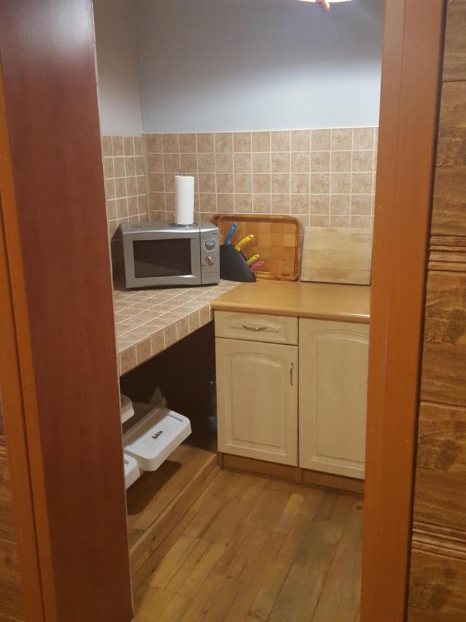 Pokoje Goscinne U Gochy Ustrzyki Dolne Exterior foto